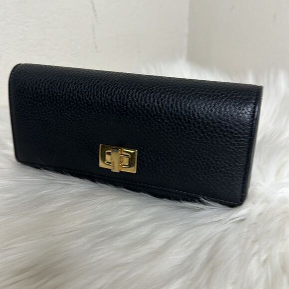 COPY - 💯Authentic Fendi Bifold Leather Long Wallet🍀 - Picture 3 of 15